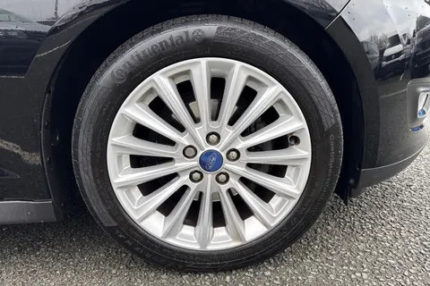 EJ19XSO Ford C-Max 1.5 TDCi Titanium Powershift Euro 6 (s/s) 5dr Thumbnail #11