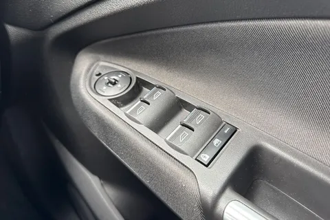 EJ19XSO Ford C-Max 1.5 TDCi Titanium Powershift Euro 6 (s/s) 5dr Thumbnail #22