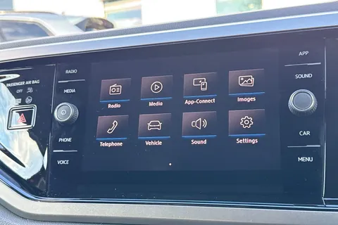 17 of 44 for Volkswagen Polo 1.0 TSI 95 Match 5dr | App Connect | DAB