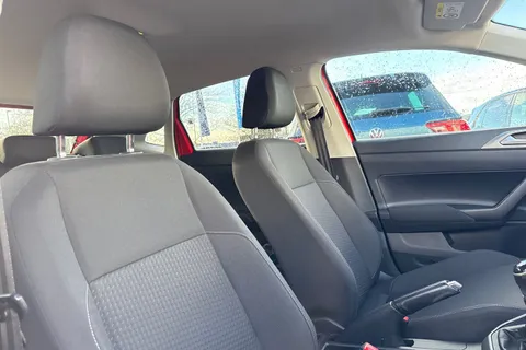 24 of 44 for Volkswagen Polo 1.0 TSI 95 Match 5dr | App Connect | DAB