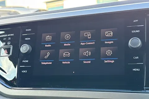 27 of 44 for Volkswagen Polo 1.0 TSI 95 Match 5dr | App Connect | DAB