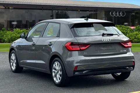 Audi A1 1.0 TFSI 25 Sport Sportback Euro 6 (s/s) 5dr Thumbnail #3