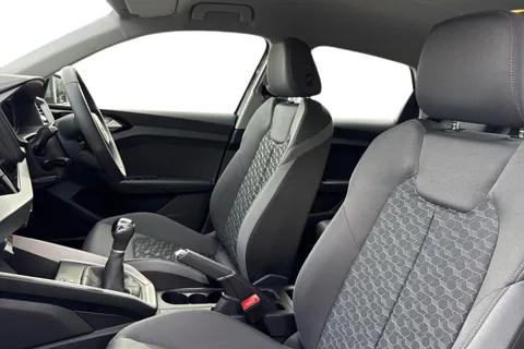 Audi A1 1.0 TFSI 25 Sport Sportback Euro 6 (s/s) 5dr Thumbnail #16