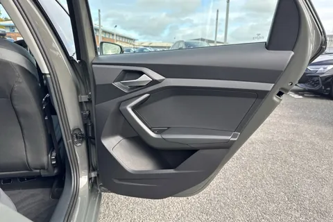 Audi A1 1.0 TFSI 25 Sport Sportback Euro 6 (s/s) 5dr Thumbnail #31