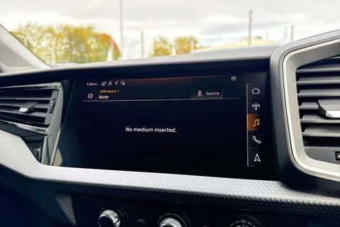 Audi A1 1.0 TFSI 25 Sport Sportback Euro 6 (s/s) 5dr Thumbnail #35