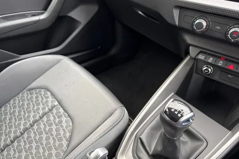 19 of 50 for Audi A1 1.0 TFSI 30 Sport Sportback Euro 6 (s/s) 5dr