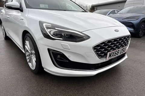 MX68USU Ford Focus 2.0 EcoBlue Vignale Auto Euro 6 (s/s) 5dr Thumbnail #10
