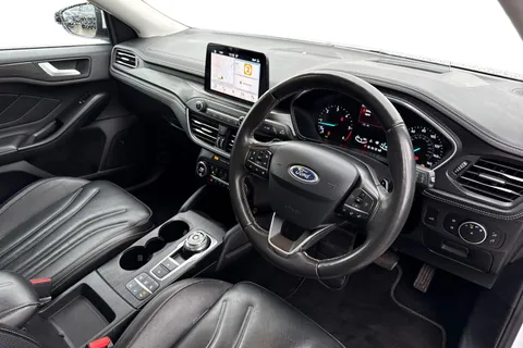 MX68USU Ford Focus 2.0 EcoBlue Vignale Auto Euro 6 (s/s) 5dr Thumbnail #15