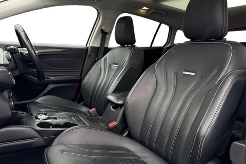 MX68USU Ford Focus 2.0 EcoBlue Vignale Auto Euro 6 (s/s) 5dr Thumbnail #17