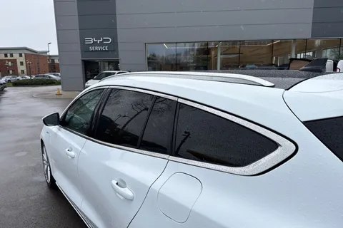 MX68USU Ford Focus 2.0 EcoBlue Vignale Auto Euro 6 (s/s) 5dr Thumbnail #30