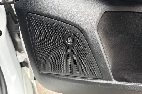 MX68USU Ford Focus 2.0 EcoBlue Vignale Auto Euro 6 (s/s) 5dr Thumbnail #35