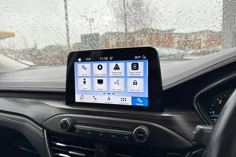 MX68USU Ford Focus 2.0 EcoBlue Vignale Auto Euro 6 (s/s) 5dr Thumbnail #45