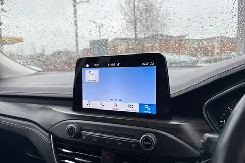 MX68USU Ford Focus 2.0 EcoBlue Vignale Auto Euro 6 (s/s) 5dr Thumbnail #46