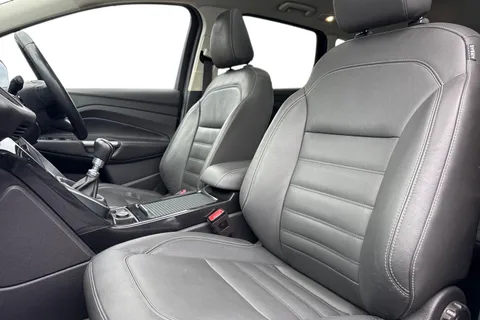 CF19VHW Ford Kuga 1.5T EcoBoost Titanium X Edition Euro 6 (s/s) 5dr Thumbnail #17