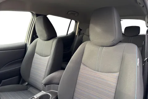 ND72CNV Nissan Leaf 39kWh N-Connecta Auto 5dr Thumbnail #17