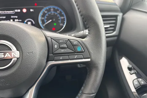 ND72CNV Nissan Leaf 39kWh N-Connecta Auto 5dr Thumbnail #28