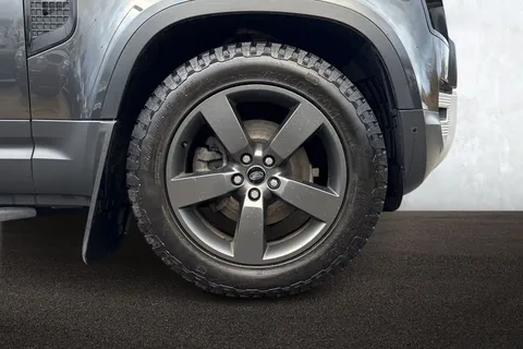 DA24UOR Land Rover Defender 110 3.0 D250 MHEV HSE SUV 5dr Diesel Auto 4WD Euro 6 (s/s) (250 ps) Thumbnail #9