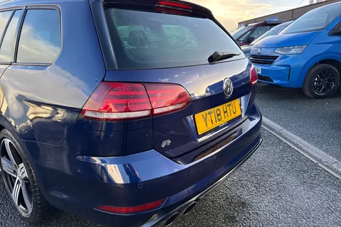 YT18HTU Volkswagen Golf 2.0 TSI 310 R 5dr 4MOTION DSG ⭐Panoramic sunroof, Climate windscreen⭐ Thumbnail #8