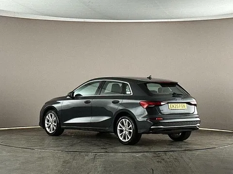 EK25FGN Audi A3 Sport 30 TFSI 116 PS S tronic Thumbnail #3