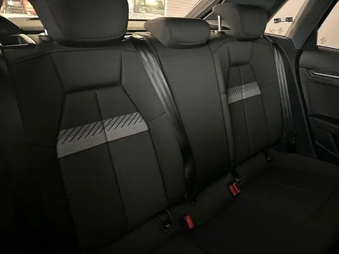 EK25FGN Audi A3 Sport 30 TFSI 116 PS S tronic Thumbnail #5