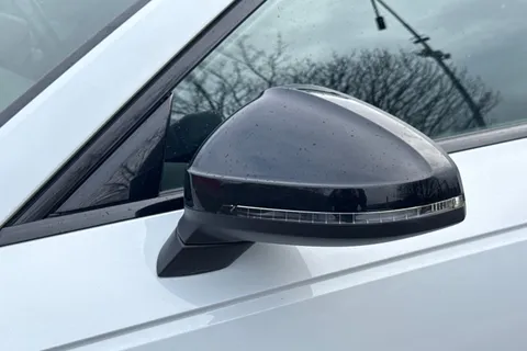 AV17WTL Audi A4 Avant 2.0 TFSI S line Euro 6 (s/s) 5dr Thumbnail #29