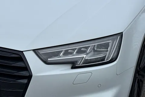 AV17WTL Audi A4 Avant 2.0 TFSI S line Euro 6 (s/s) 5dr Thumbnail #38