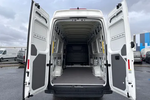 DH75HPV Volkswagen Crafter CR35 Panel van Commerce Plus XLWB 177 PS 2.0 TDI 6sp Man FWD - Super High R Thumbnail #7