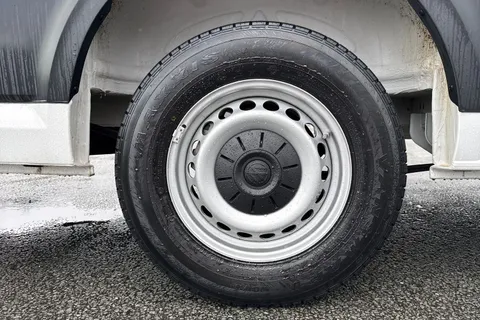 DH75HPV Volkswagen Crafter CR35 Panel van Commerce Plus XLWB 177 PS 2.0 TDI 6sp Man FWD - Super High R Thumbnail #11