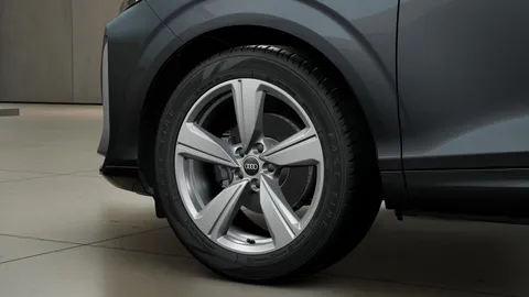  Audi Q3 1.5 TFSI S line S Tronic Euro 6 (s/s) 5dr Thumbnail #4