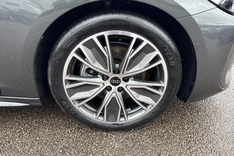  Audi A5 2.0 TDI S line Saloon S Tronic quattro Euro 6 (s/s) 5dr Thumbnail #10