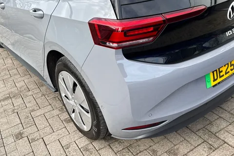 DE25GMV Volkswagen ID.3 150kW Life Pro Performance 58kWh 5dr Auto | Rear Camera| Heated Seats Thumbnail #8