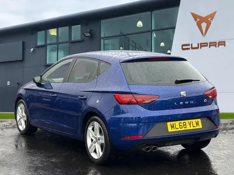 ML68YLM SEAT Leon 1.5 TSI EVO FR [EZ] 5dr **1 PRIVATE OWNER** Thumbnail #3