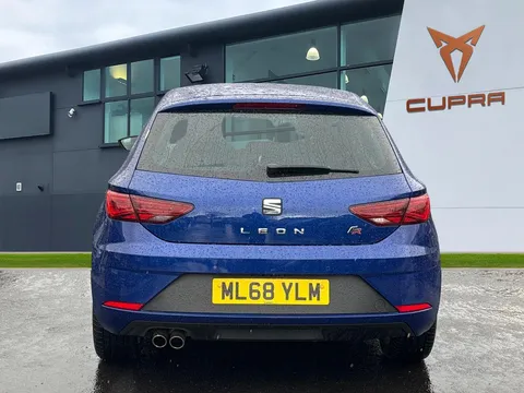 ML68YLM SEAT Leon 1.5 TSI EVO FR [EZ] 5dr **1 PRIVATE OWNER** Thumbnail #5