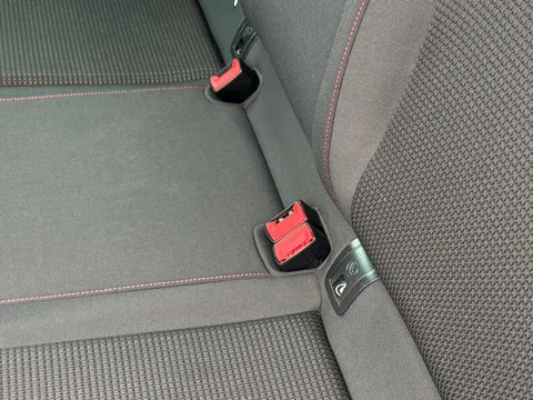 ML68YLM SEAT Leon 1.5 TSI EVO FR [EZ] 5dr **1 PRIVATE OWNER** Thumbnail #32