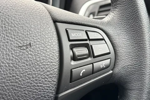 PF68NCN BMW 1 Series 1.5 118i GPF SE Auto Euro 6 (s/s) 5dr Thumbnail #36