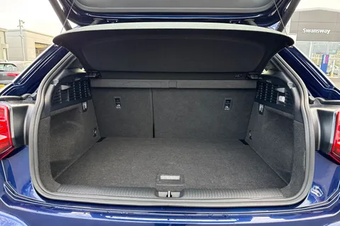 GF21MVM Audi Q2 1.5 TFSI CoD 35 S line S Tronic Euro 6 (s/s) 5dr Thumbnail #8