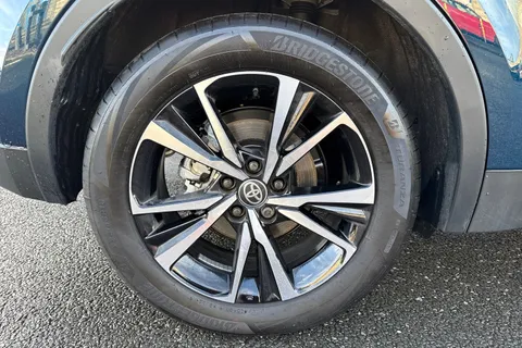 DN75JLX Toyota C-Hr 1.8 Hybrid Design 5dr CVT Thumbnail #14