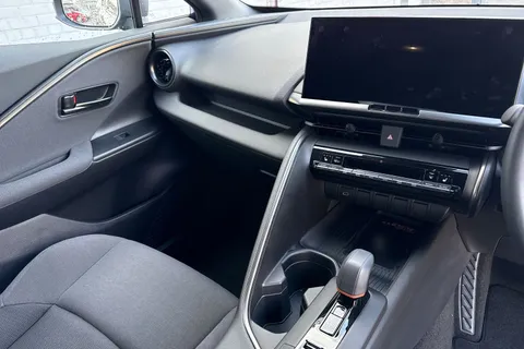 DN75JLX Toyota C-Hr 1.8 Hybrid Design 5dr CVT Thumbnail #31