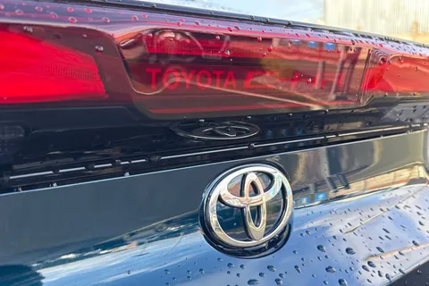 DN75JLX Toyota C-Hr 1.8 Hybrid Design 5dr CVT Thumbnail #33