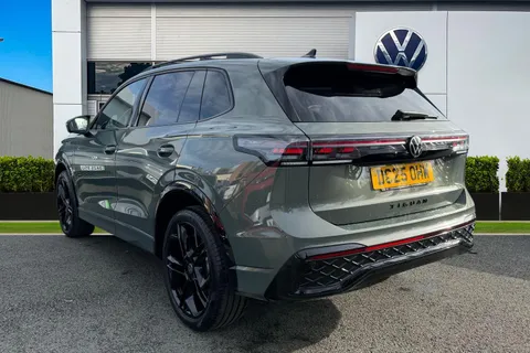 DC25OHW Volkswagen Tiguan 1.5 TSI 272 eHybrid R-Line 5dr DSG | Heated Seats | Heads Up Display Thumbnail #3
