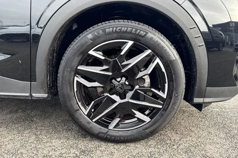 EN24HKP PEUGEOT 3008 1.2 HYBRID GT e-DSC6 Euro 6 (s/s) 5dr Thumbnail #11