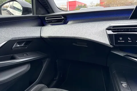 EN24HKP PEUGEOT 3008 1.2 HYBRID GT e-DSC6 Euro 6 (s/s) 5dr Thumbnail #21