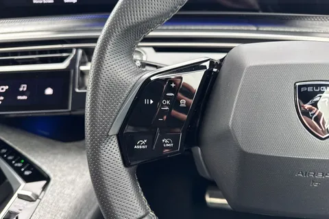 EN24HKP PEUGEOT 3008 1.2 HYBRID GT e-DSC6 Euro 6 (s/s) 5dr Thumbnail #40