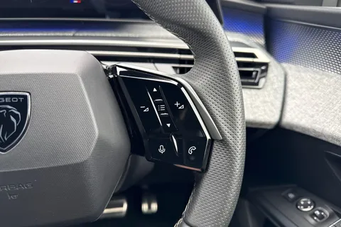 EN24HKP PEUGEOT 3008 1.2 HYBRID GT e-DSC6 Euro 6 (s/s) 5dr Thumbnail #41