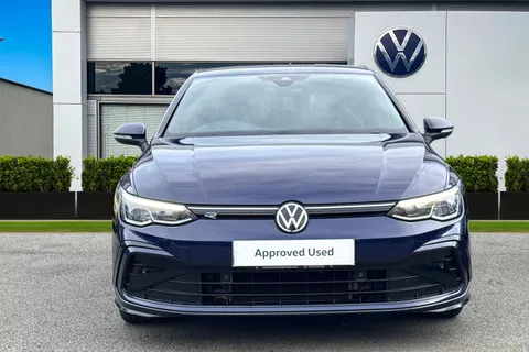 YK21DOF Volkswagen Golf 8 R-Line 1.5 eTSI 150PS 7-speed DSG | Heated Seats and Heated Steering Whee Thumbnail #7