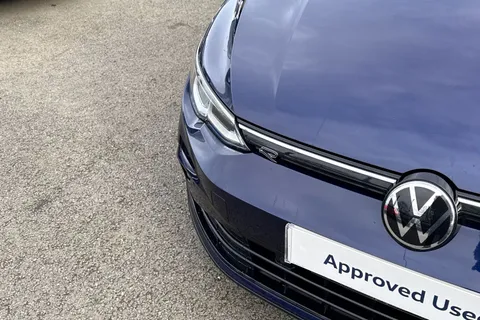 YK21DOF Volkswagen Golf 8 R-Line 1.5 eTSI 150PS 7-speed DSG | Heated Seats and Heated Steering Whee Thumbnail #37