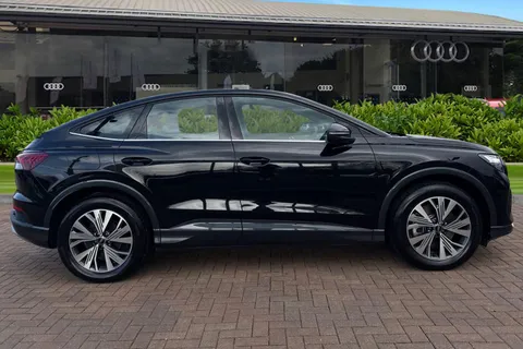 KS25PUU Audi Q4 e-tron Q4 Sportback Sport 40 e-tron  150,00 kW Thumbnail #4