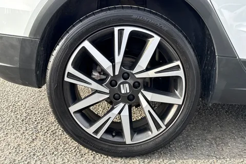 DG23CZB SEAT Arona 1.0 TSI FR Edition Euro 6 (s/s) 5dr Thumbnail #13