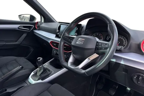 DG23CZB SEAT Arona 1.0 TSI FR Edition Euro 6 (s/s) 5dr Thumbnail #14