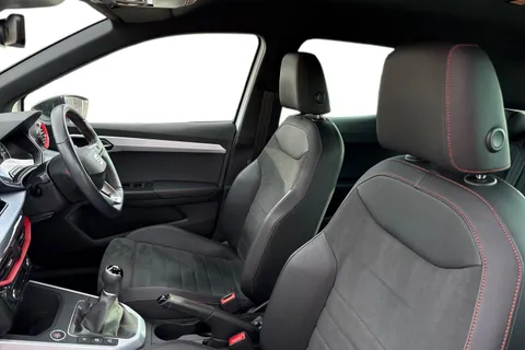 DG23CZB SEAT Arona 1.0 TSI FR Edition Euro 6 (s/s) 5dr Thumbnail #16